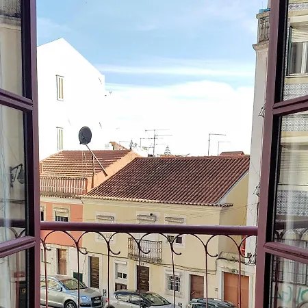 Comfort In Old Lisbona